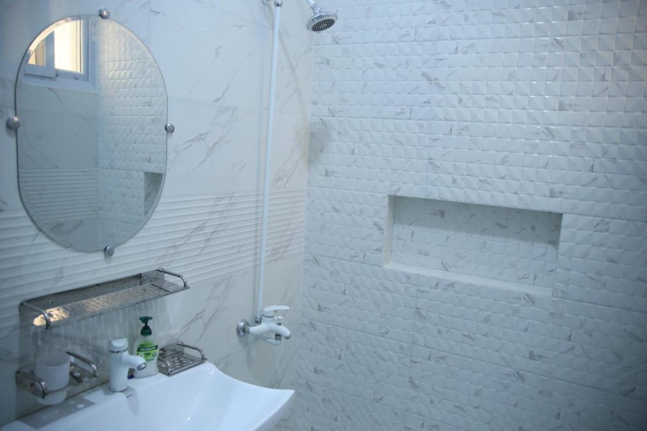 Al Rasheed Apartments Second Floor Apartment Karachi Bagian luar foto