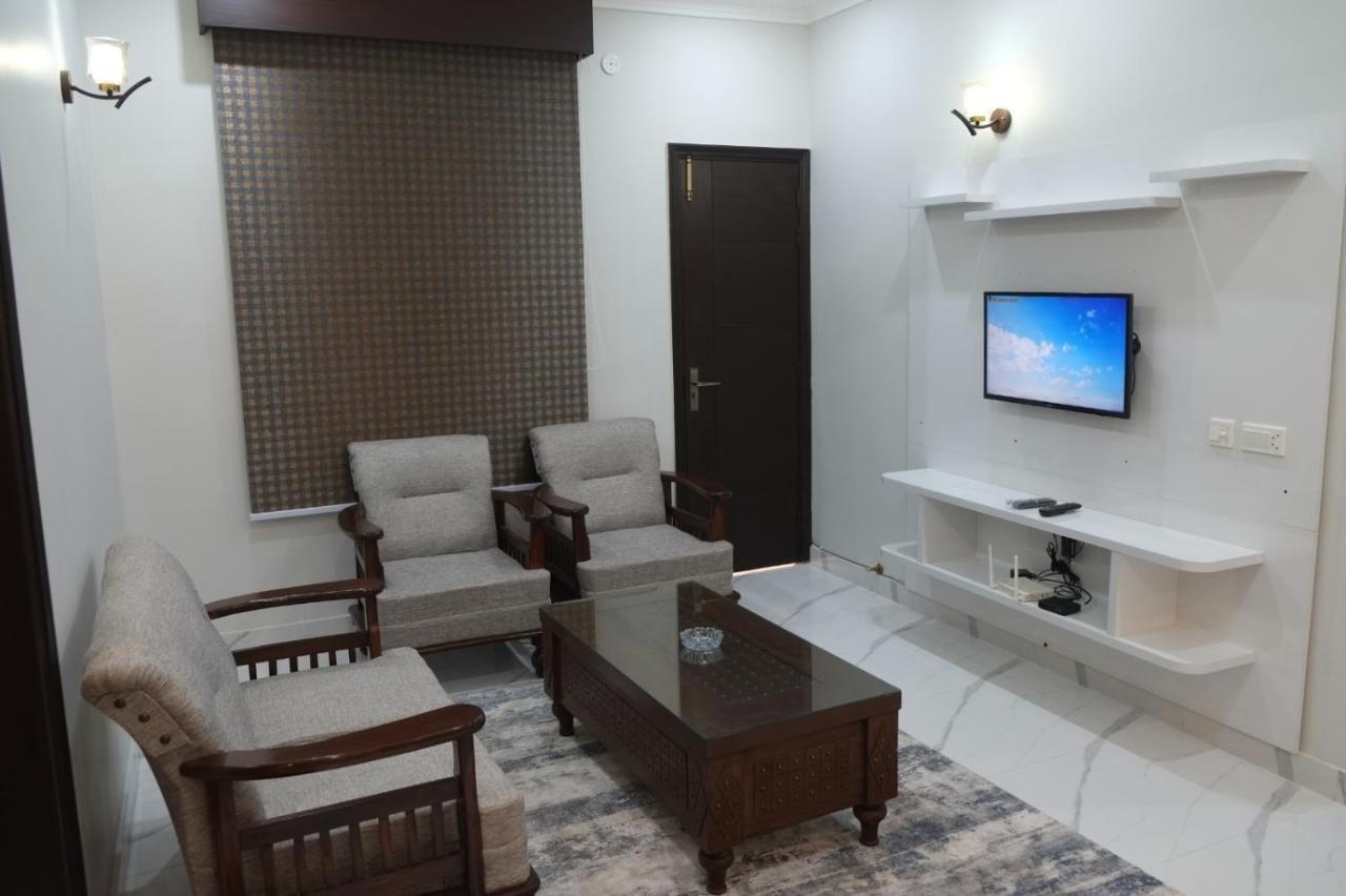 Al Rasheed Apartments Second Floor Apartment Karachi Bagian luar foto