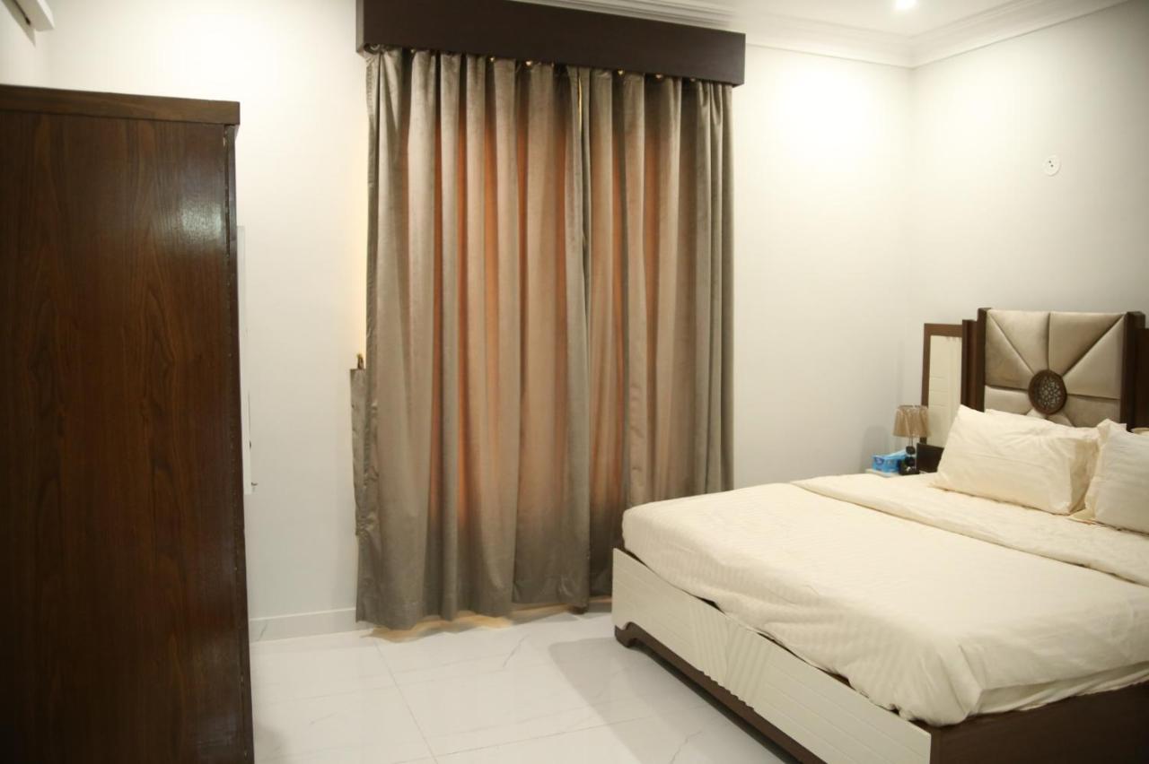 Al Rasheed Apartments Second Floor Apartment Karachi Bagian luar foto