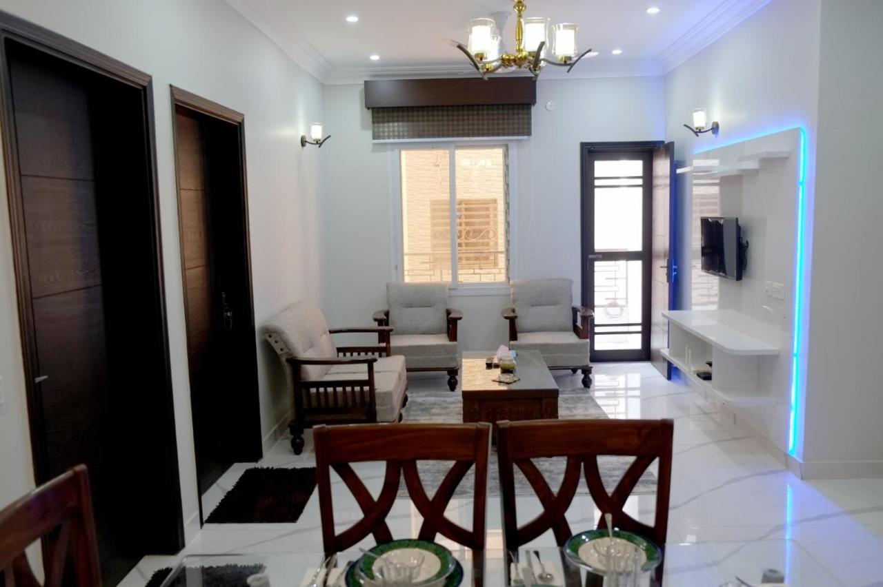 Al Rasheed Apartments Second Floor Apartment Karachi Bagian luar foto