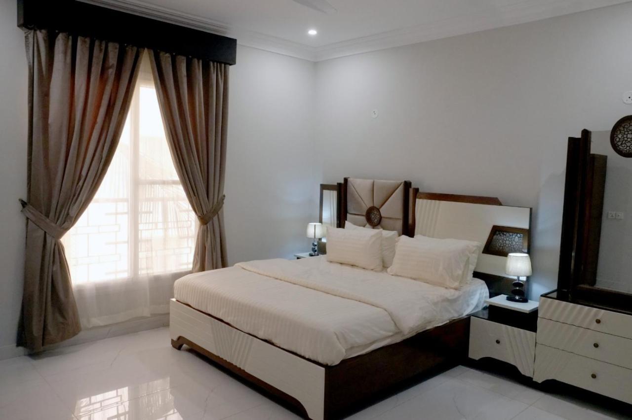 Al Rasheed Apartments Second Floor Apartment Karachi Bagian luar foto