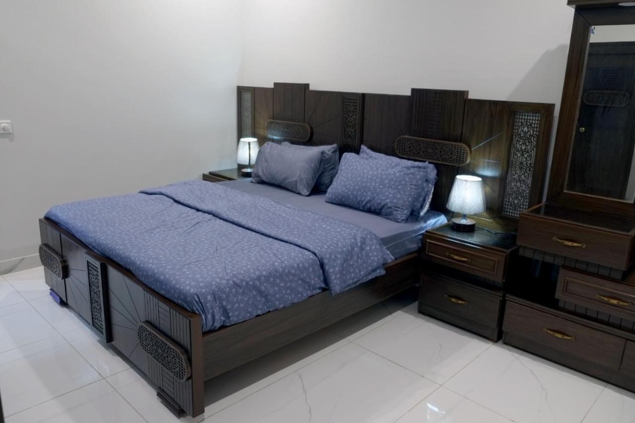 Al Rasheed Apartments Second Floor Apartment Karachi Bagian luar foto