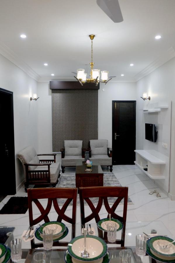 Al Rasheed Apartments Second Floor Apartment Karachi Bagian luar foto