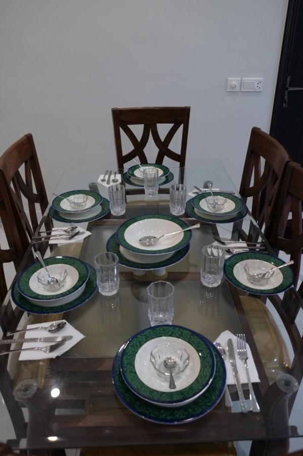 Al Rasheed Apartments Second Floor Apartment Karachi Bagian luar foto